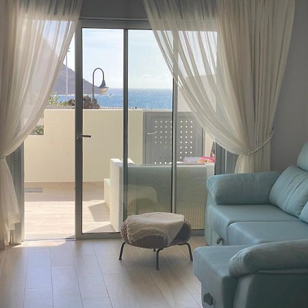 A Beautiful Apartment With A Beach View - La Tejita - El Medano Kültér fotó