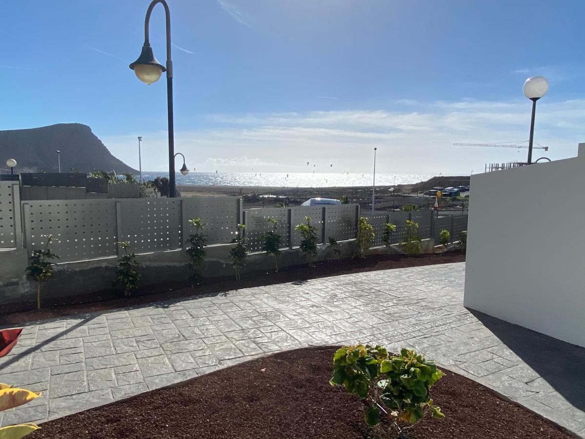 A Beautiful Apartment With A Beach View - La Tejita - El Medano Kültér fotó