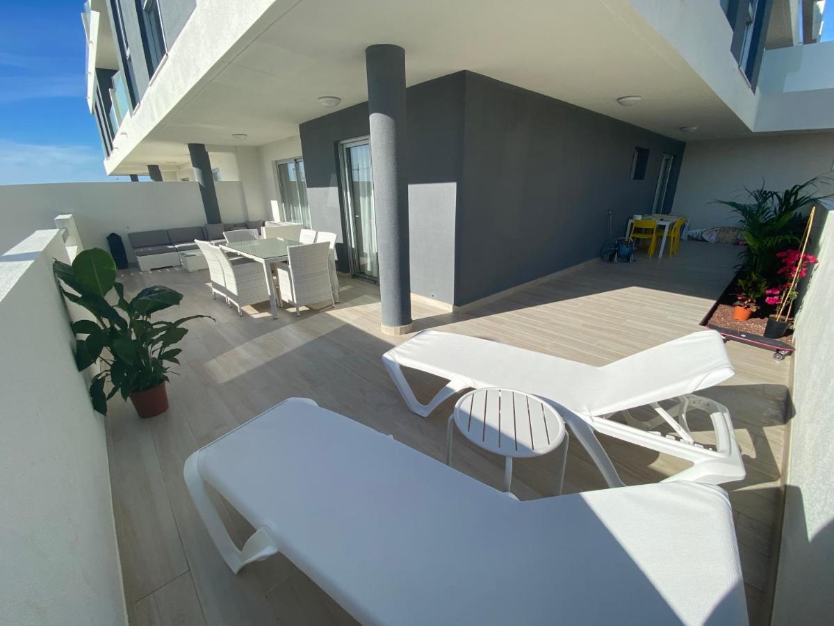 A Beautiful Apartment With A Beach View - La Tejita - El Medano Kültér fotó